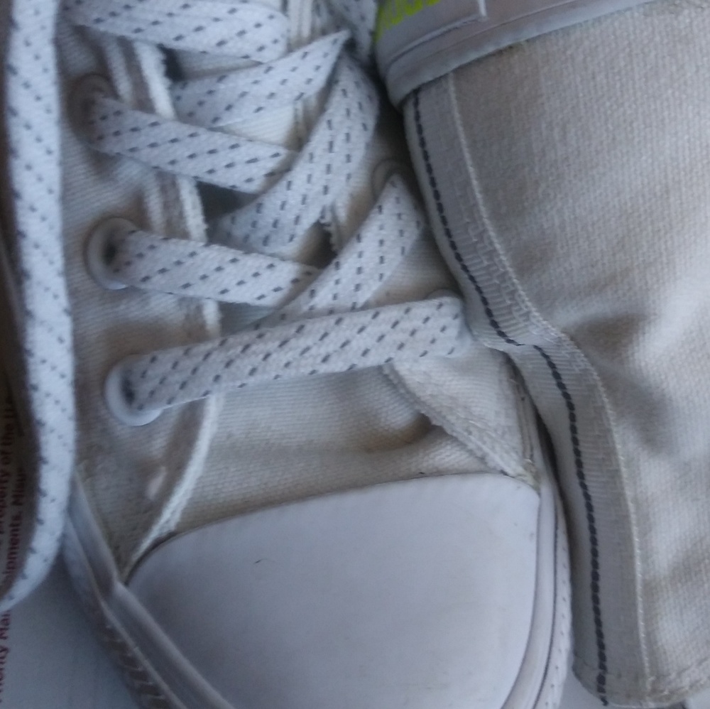 💕All white Men sz 5 Women 7 Converse